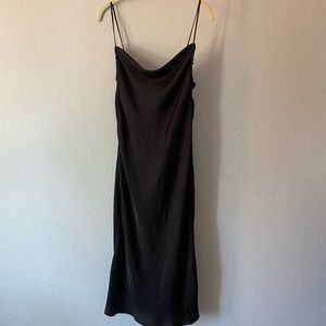 Black Slip Midi Dress 🖤🖤🖤